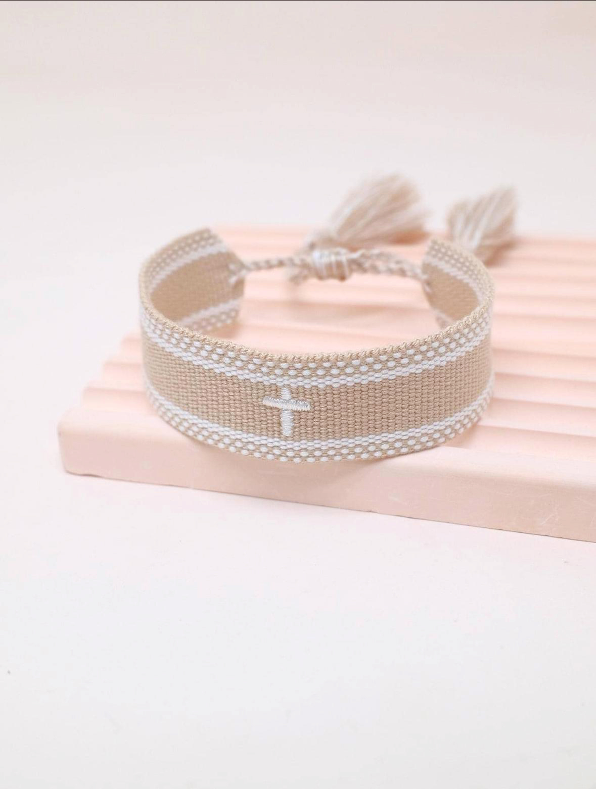 Pulsera de hilo bordada (6)